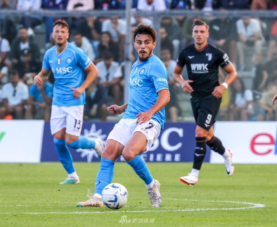 中的位置逐 中的位置逐