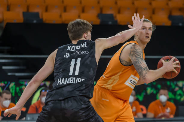 压迫或反击 压迫或反击